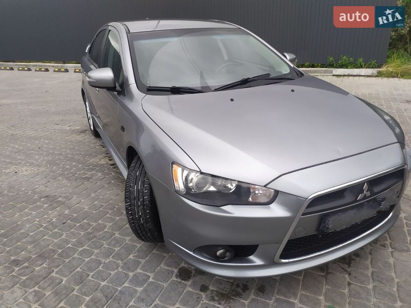 Mitsubishi Lancer 2015