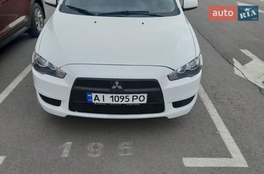 Седан Mitsubishi Lancer 2010 в Киеве