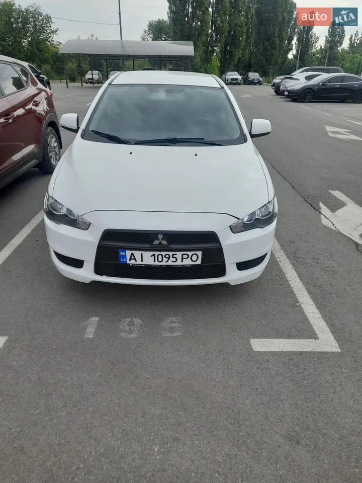 2011 Mitsubishi Lancer - мініатюра 19