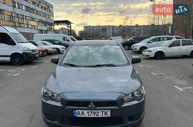 Седан Mitsubishi Lancer 2008 в Киеве