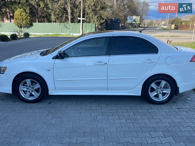 Седан Mitsubishi Lancer 2008 в Ужгороді
