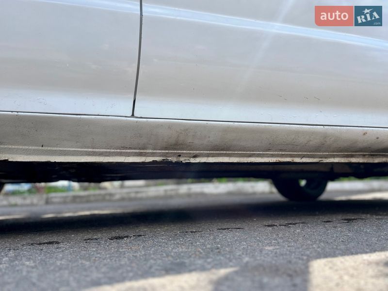 Седан Mitsubishi Lancer 1995 в Кременчуці