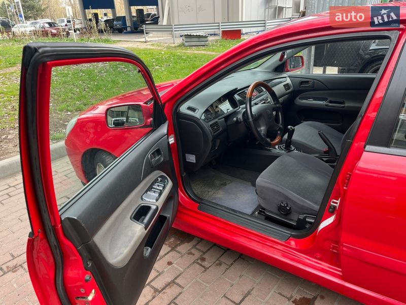 Універсал Mitsubishi Lancer 2004 в Дніпрі