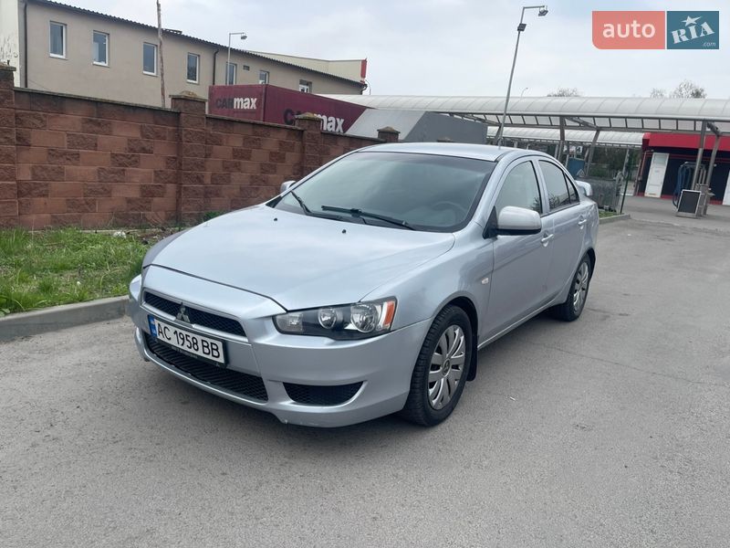 Mitsubishi Lancer 2012