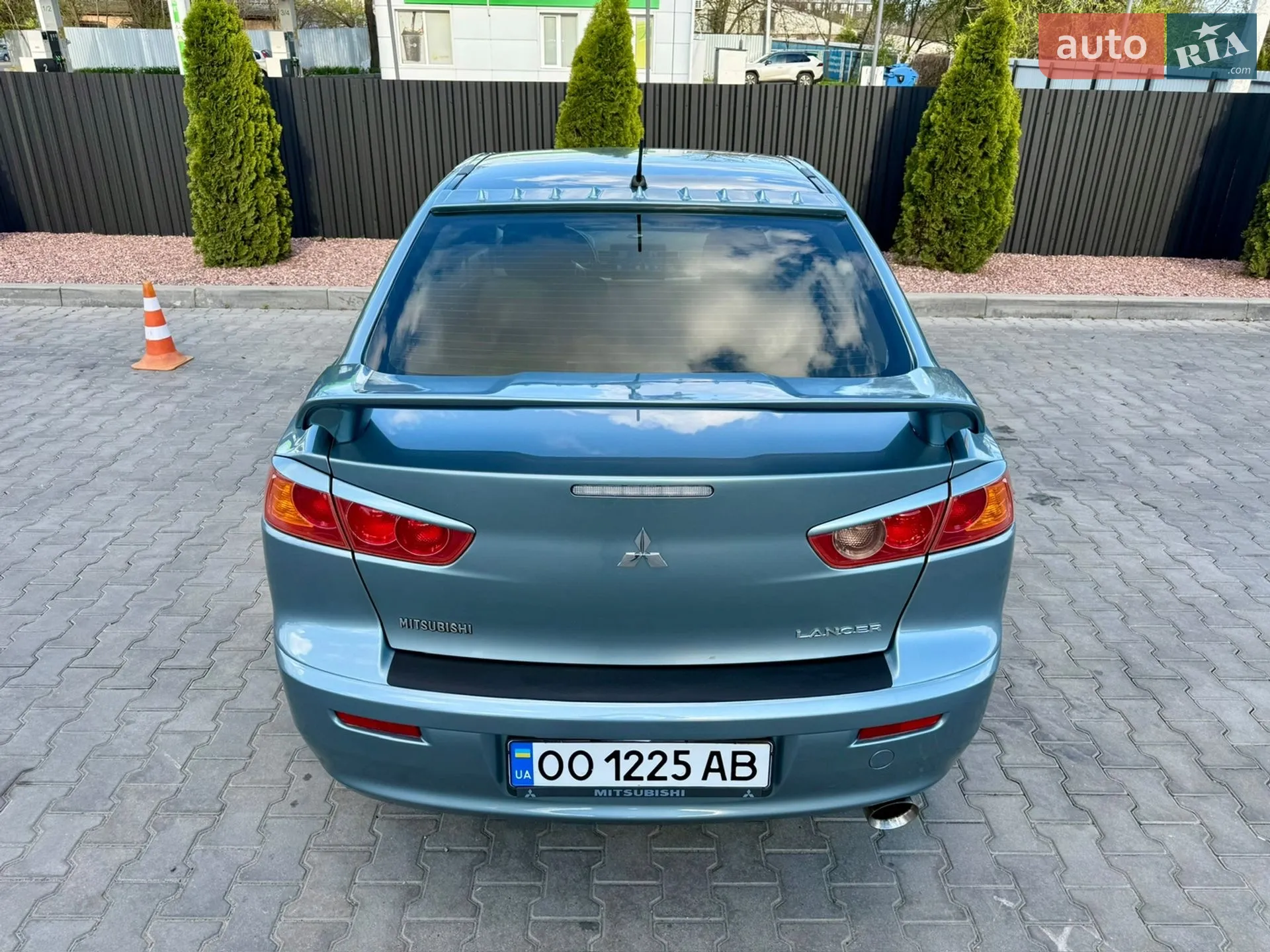 2010 Mitsubishi Lancer - мініатюра 12