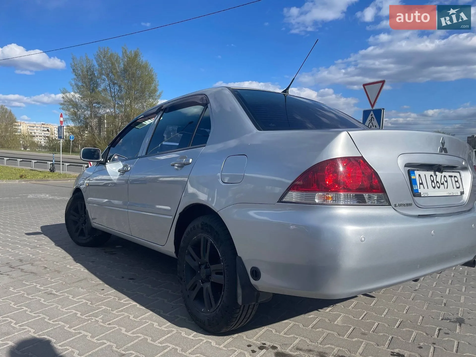 2011 Mitsubishi Lancer - мініатюра 8