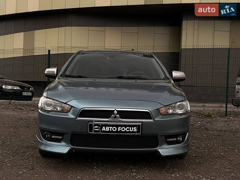 Седан Mitsubishi Lancer 2008 в Киеве