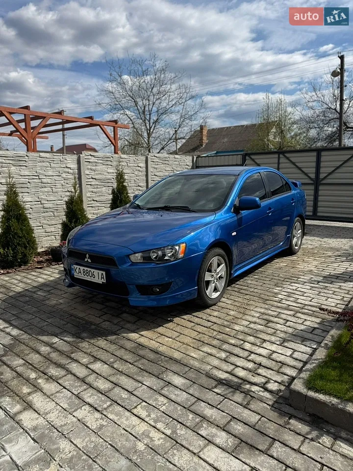 2010 Mitsubishi Lancer - мініатюра 18