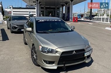Седан Mitsubishi Lancer 2007 в Киеве