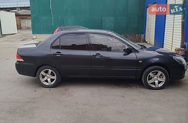 Седан Mitsubishi Lancer 2004 в Виннице