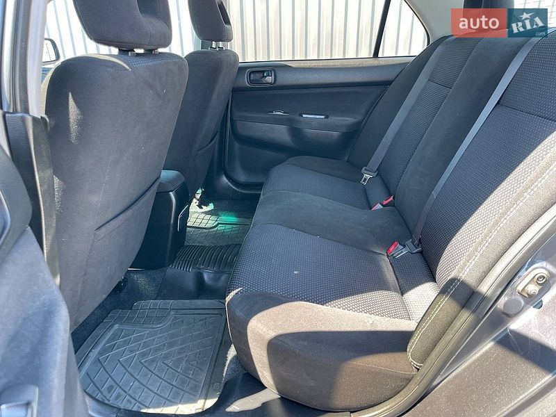 Седан Mitsubishi Lancer 2008 в Киеве