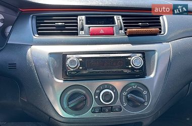 Седан Mitsubishi Lancer 2008 в Киеве