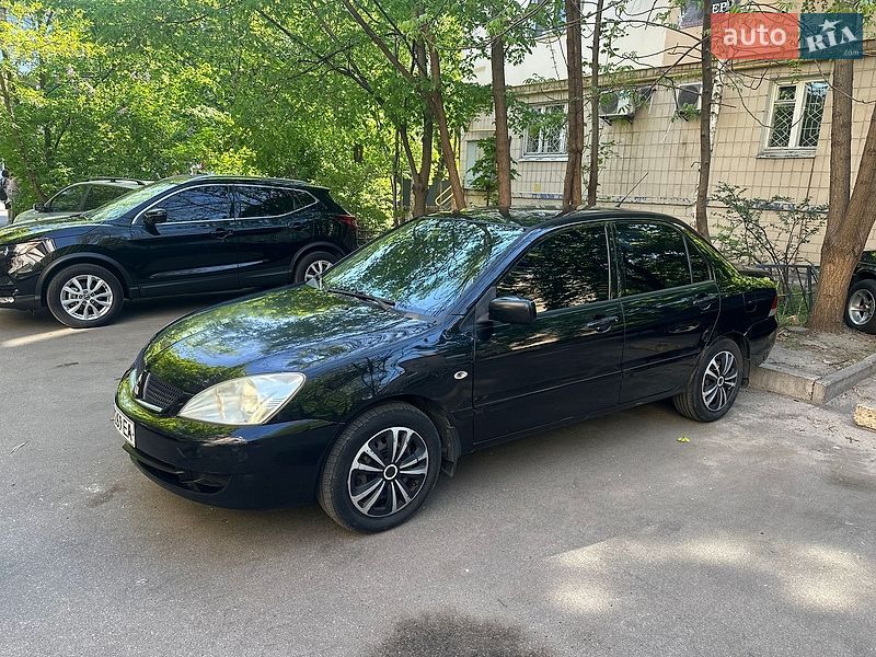 Седан Mitsubishi Lancer 2007 в Киеве