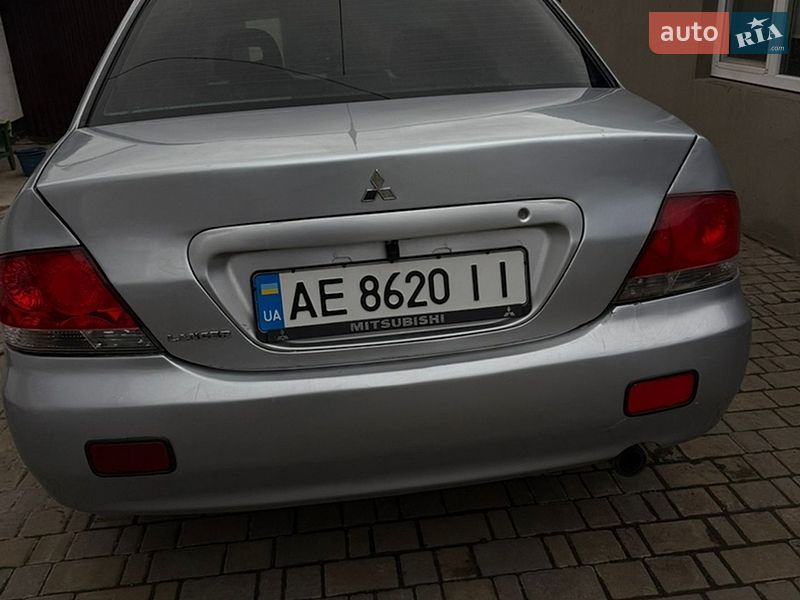 Седан Mitsubishi Lancer 2006 в Днепре