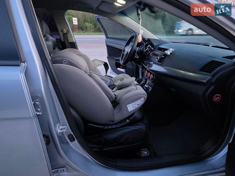 Хэтчбек Mitsubishi Lancer 2007 в Тернополе