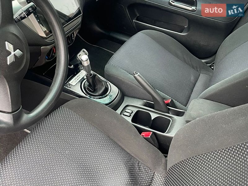 Седан Mitsubishi Lancer 2008 в Львове