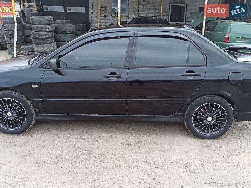 Седан Mitsubishi Lancer 2004 в Броварах фото 8 Седан Mitsubishi Lancer 2004 в Броварах