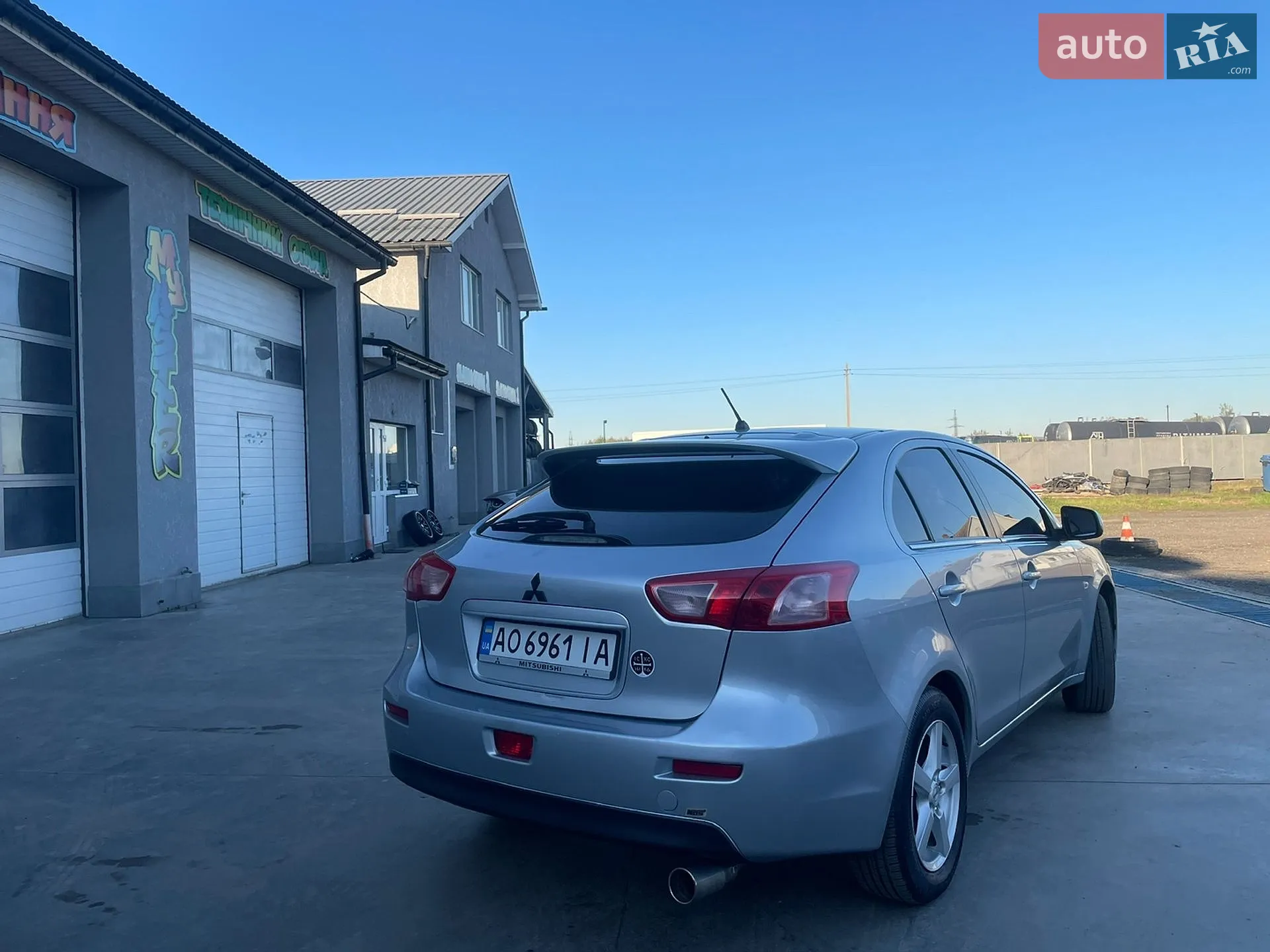 2010 Mitsubishi Lancer - мініатюра 10