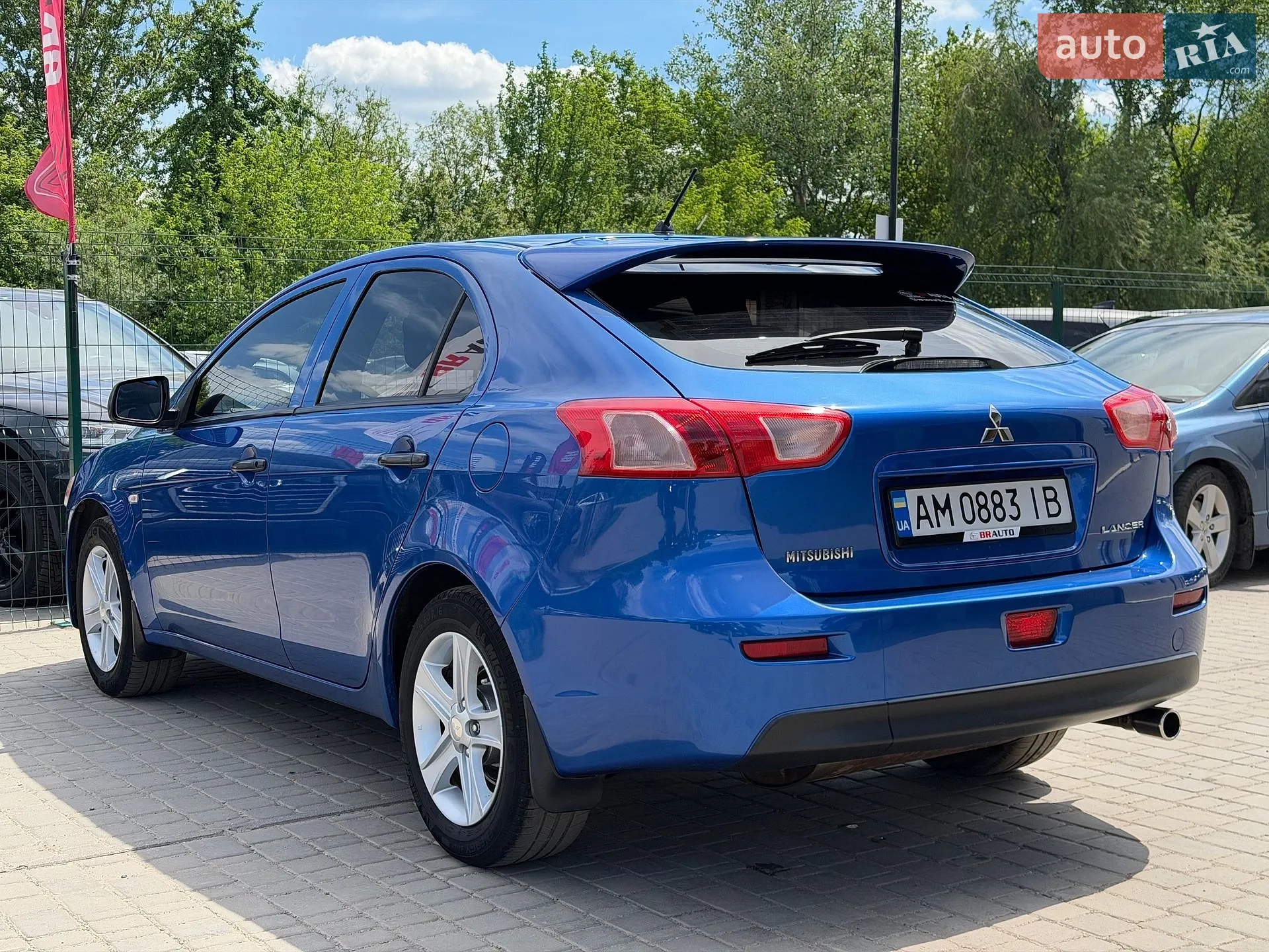 2010 Mitsubishi Lancer - мініатюра 19