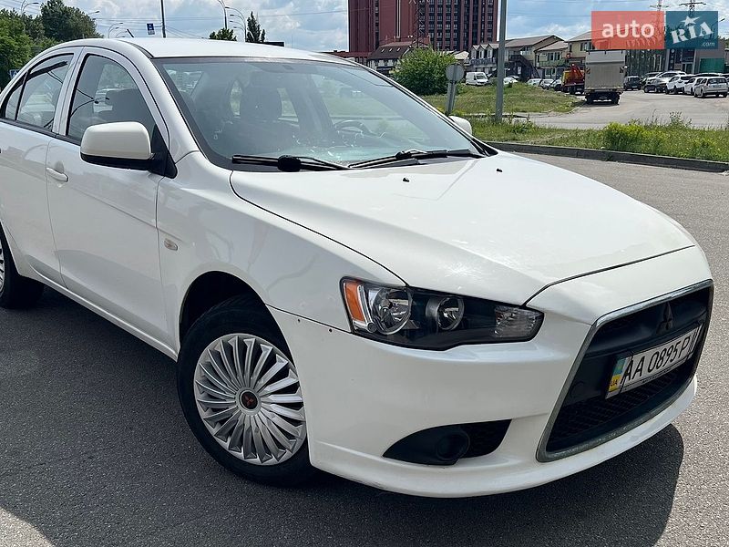 Mitsubishi Lancer 2013