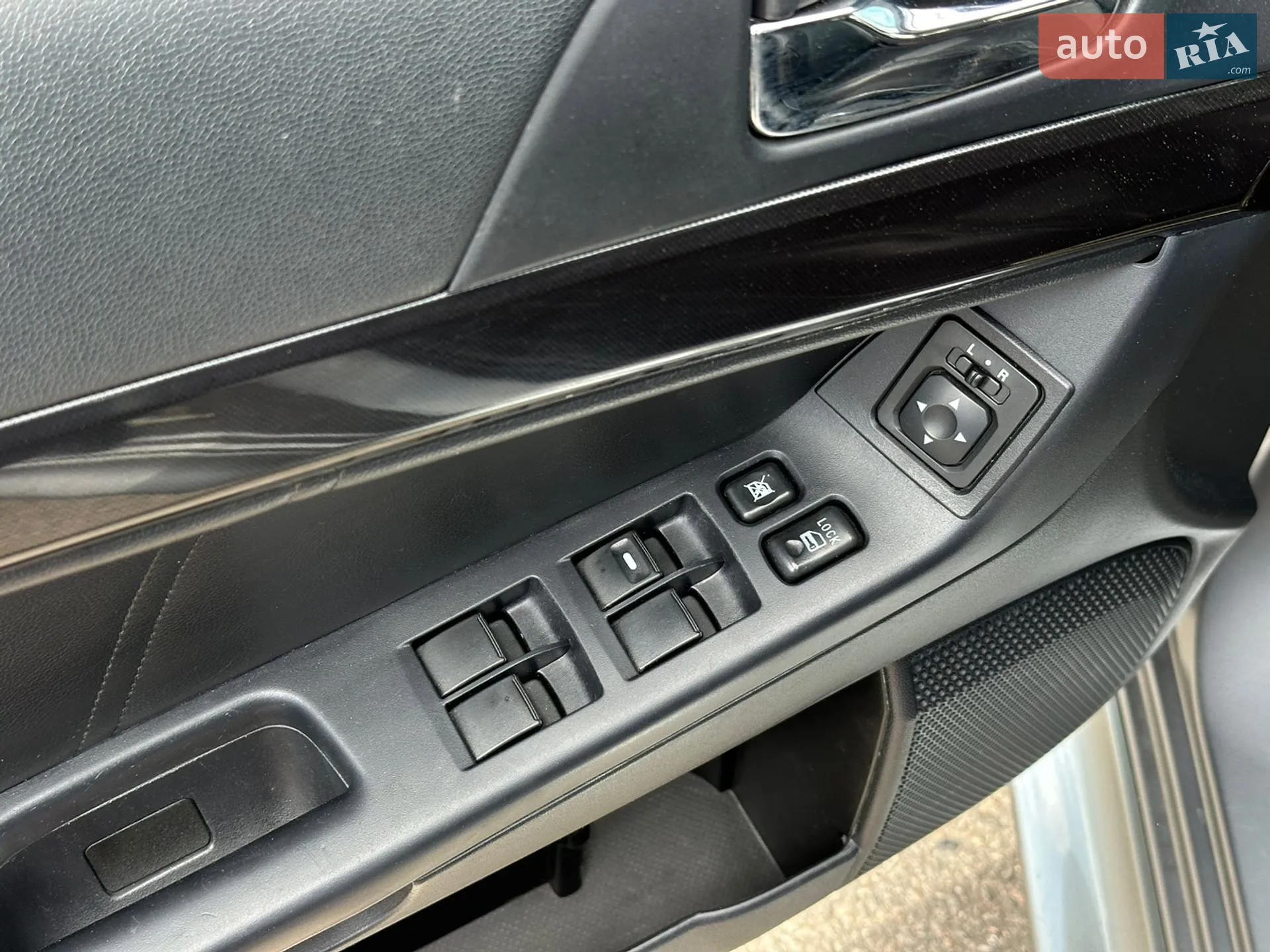 2016 Mitsubishi Lancer - мініатюра 24
