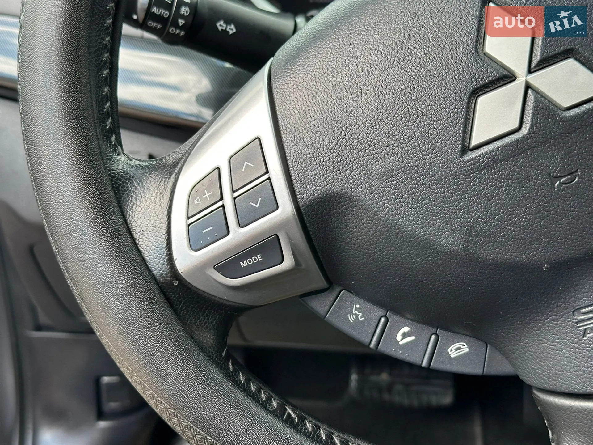 2016 Mitsubishi Lancer - мініатюра 27