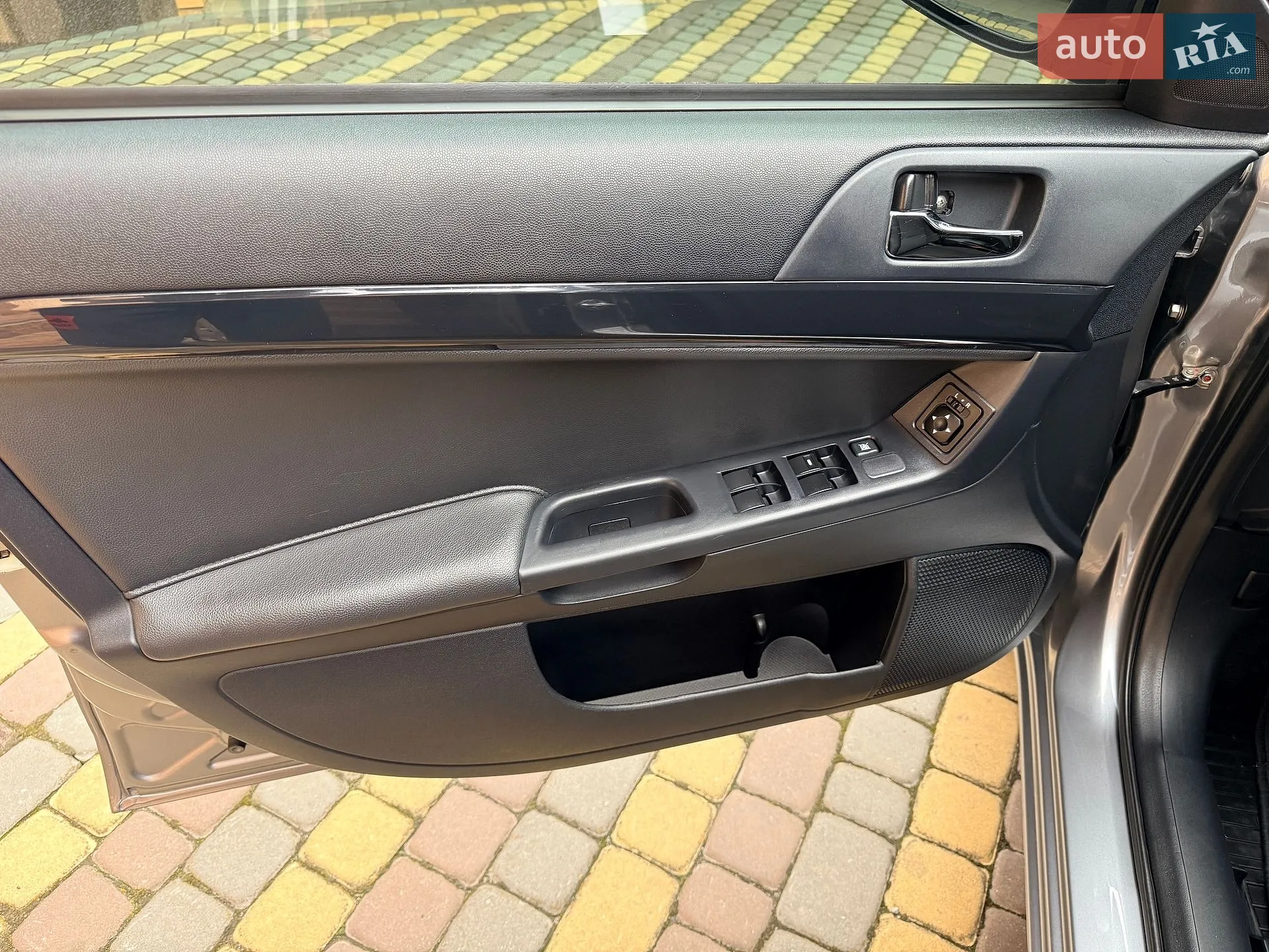 2012 Mitsubishi Lancer - мініатюра 20