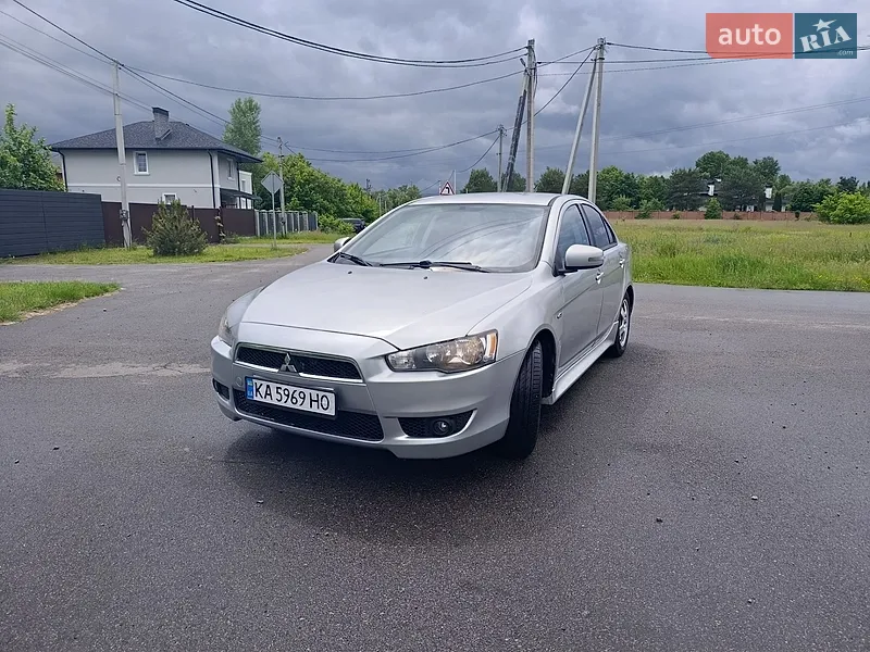 Mitsubishi Lancer 2016