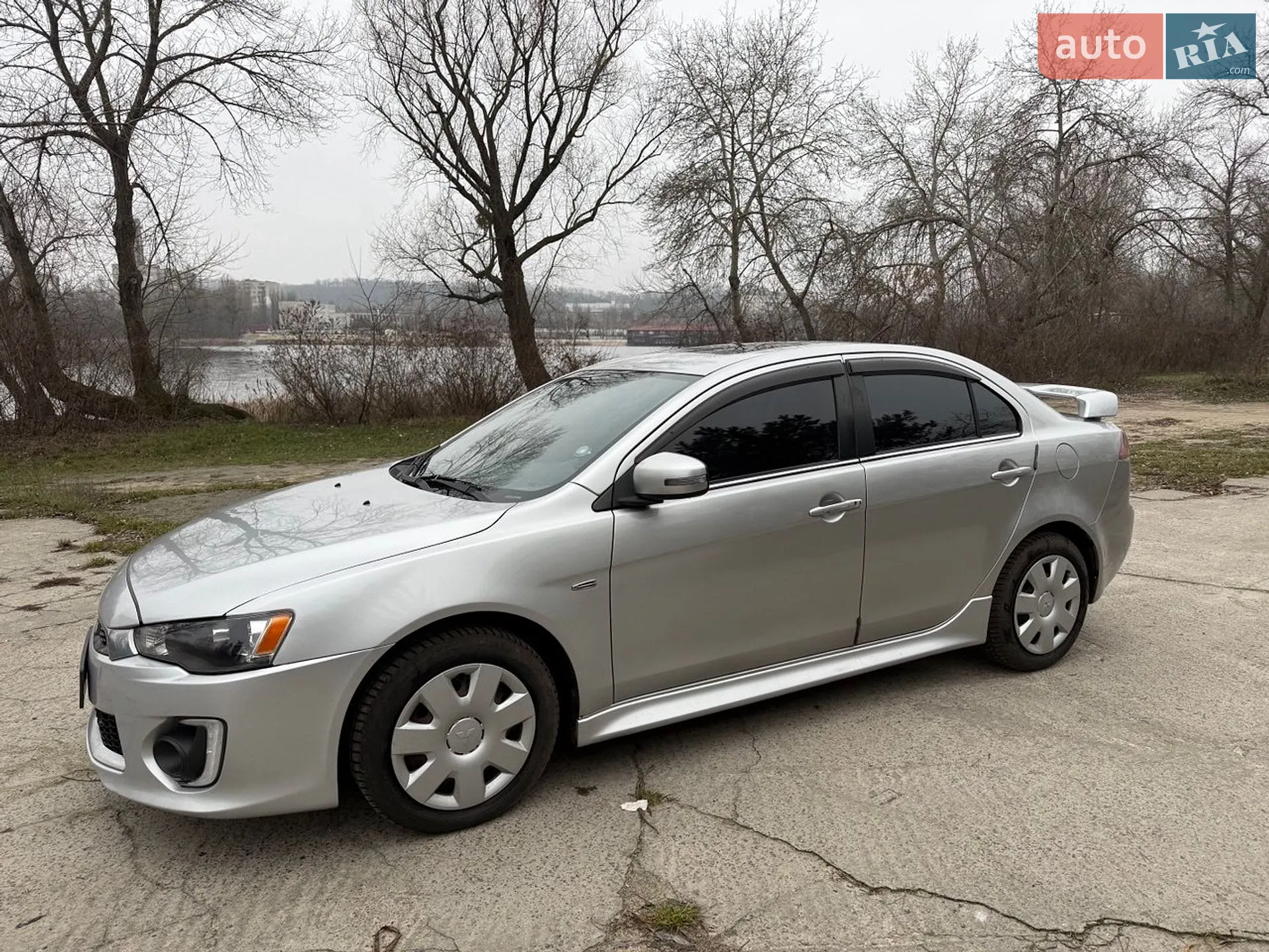 2015 Mitsubishi Lancer - фото 1