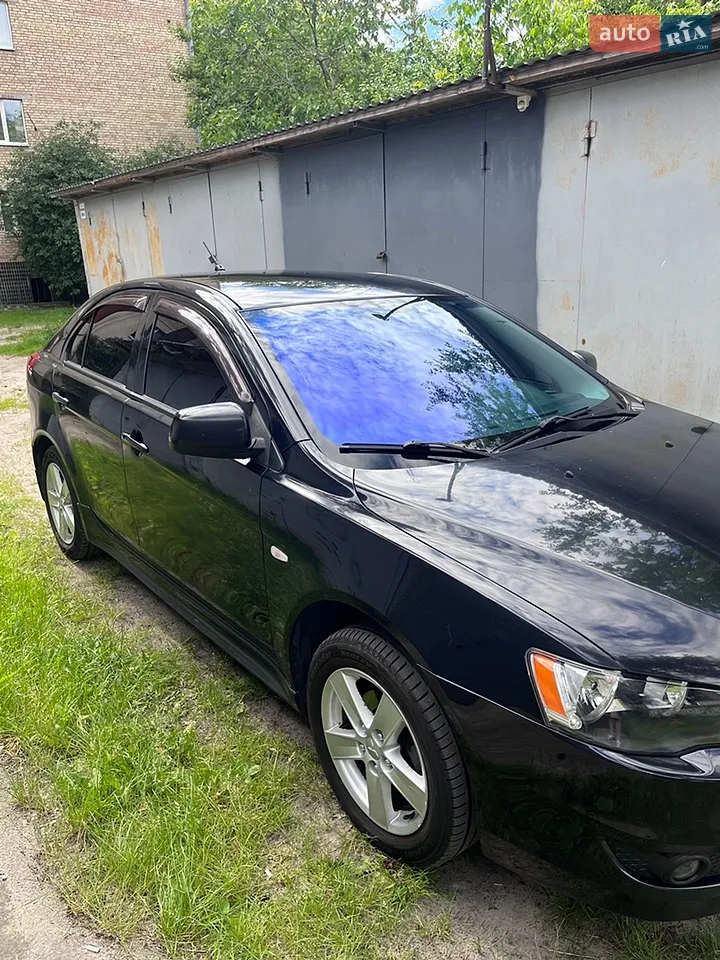 2010 Mitsubishi Lancer - мініатюра 18