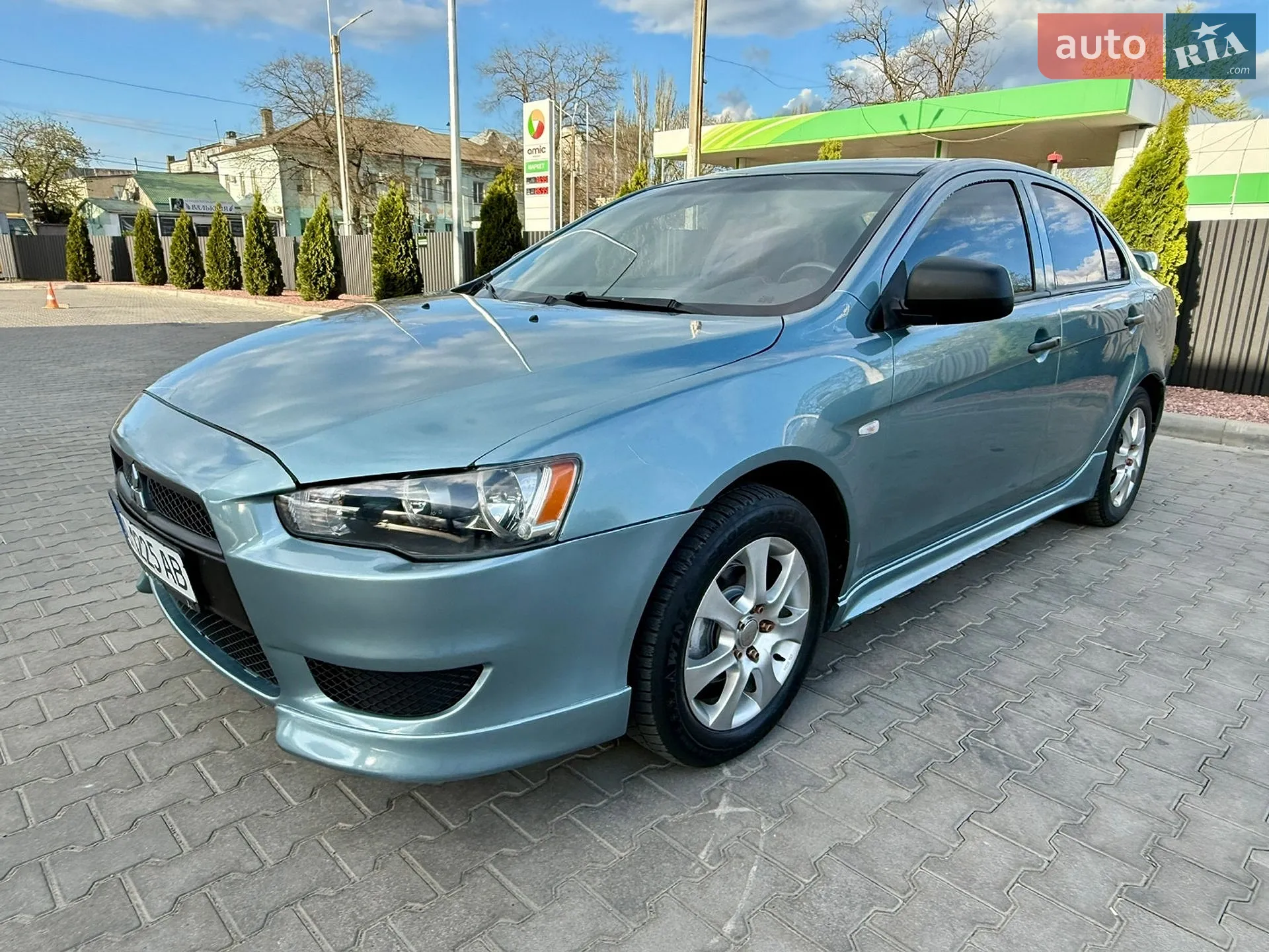 2010 Mitsubishi Lancer - мініатюра 21
