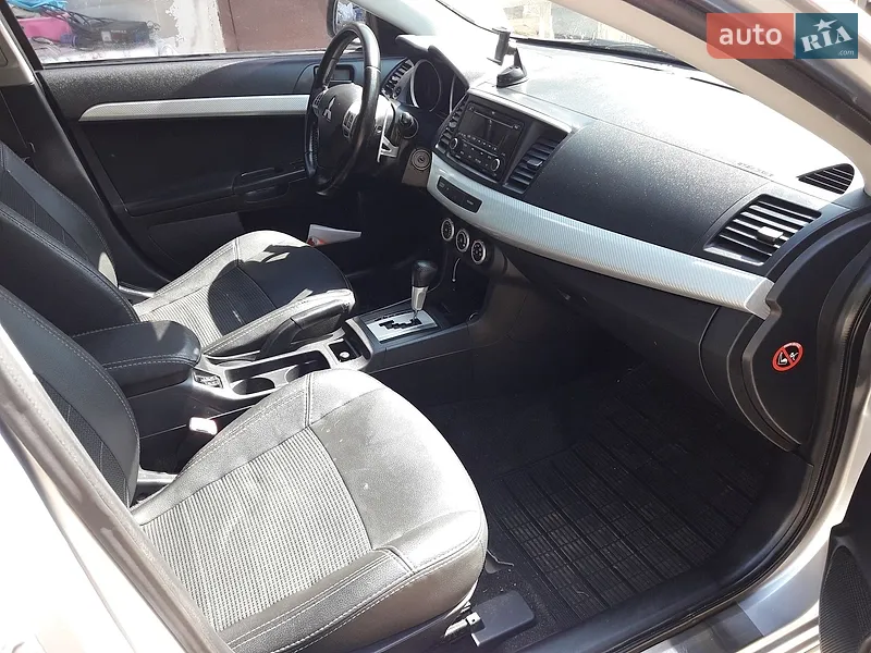 Mitsubishi Lancer 2007 VIN JMBSTCY4A8U003568 фото оголошення 13 з 58
