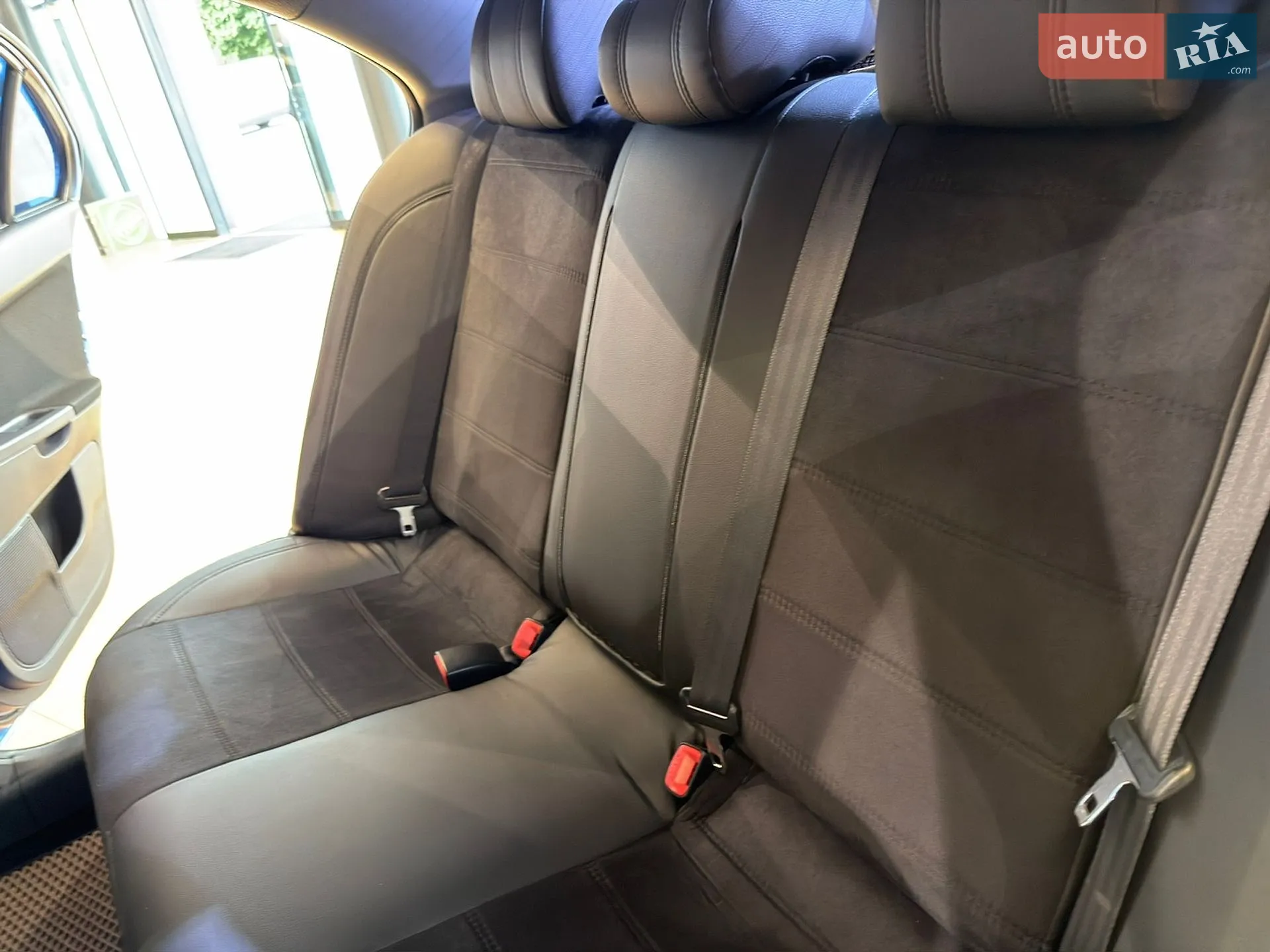 2011 Mitsubishi Lancer - мініатюра 28
