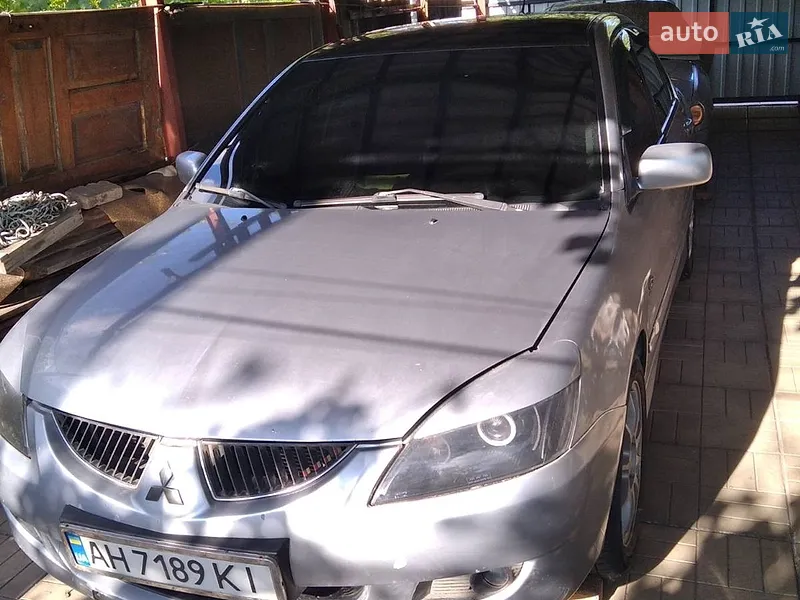 Mitsubishi Lancer