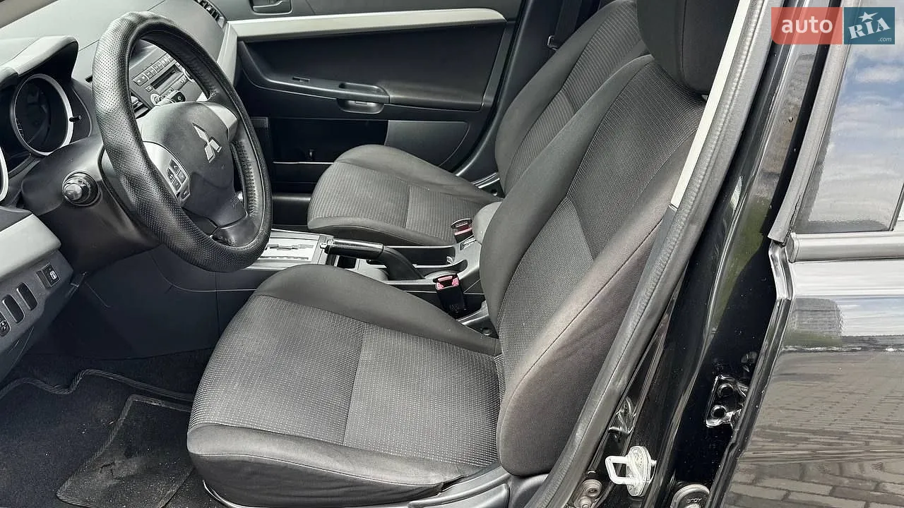 2011 Mitsubishi Lancer - мініатюра 11