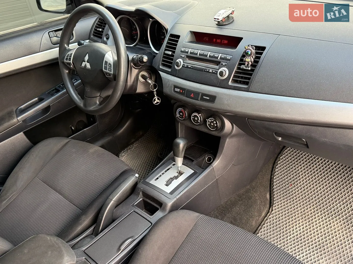 2010 Mitsubishi Lancer - мініатюра 40