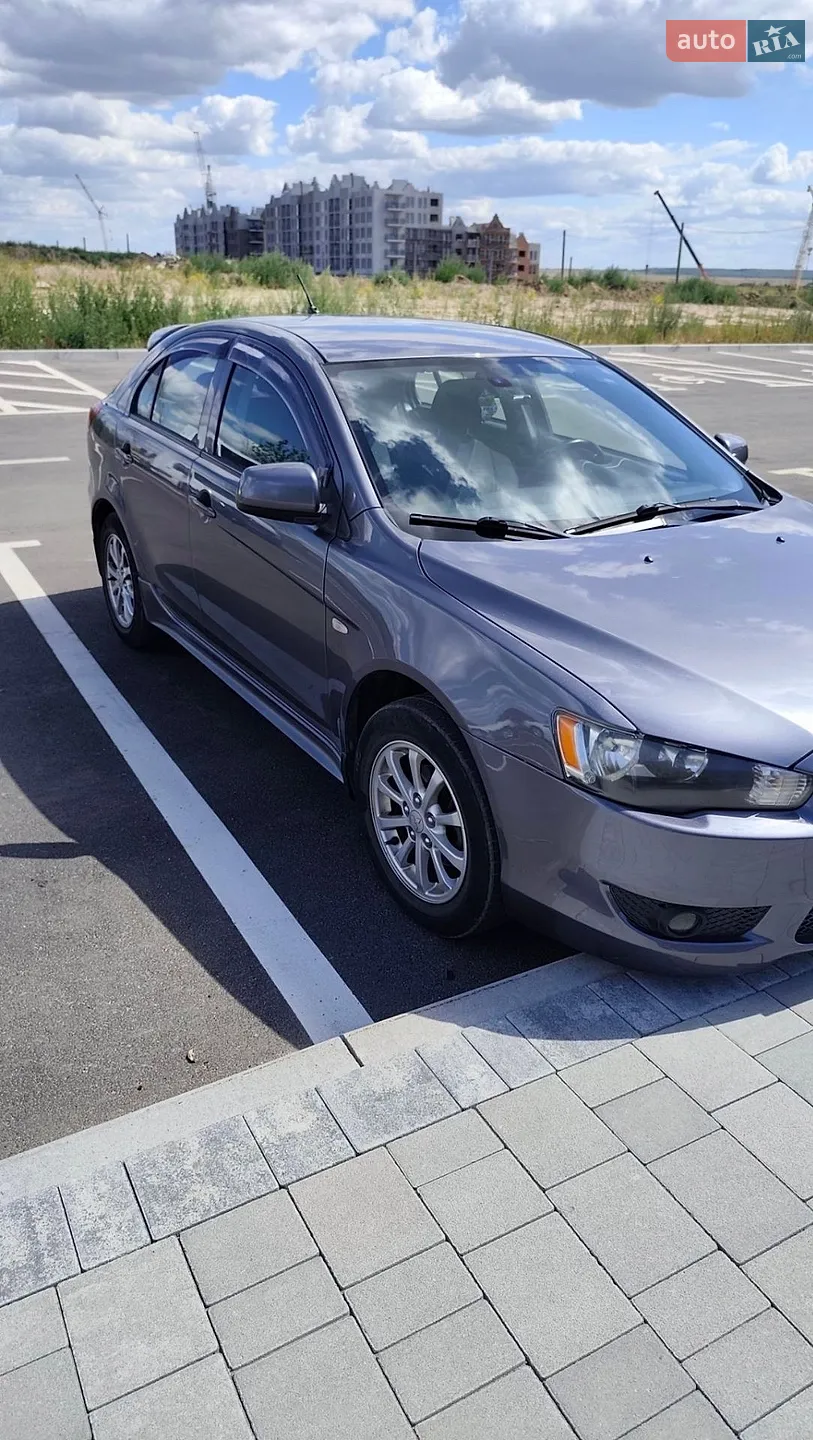 2010 Mitsubishi Lancer - мініатюра 3