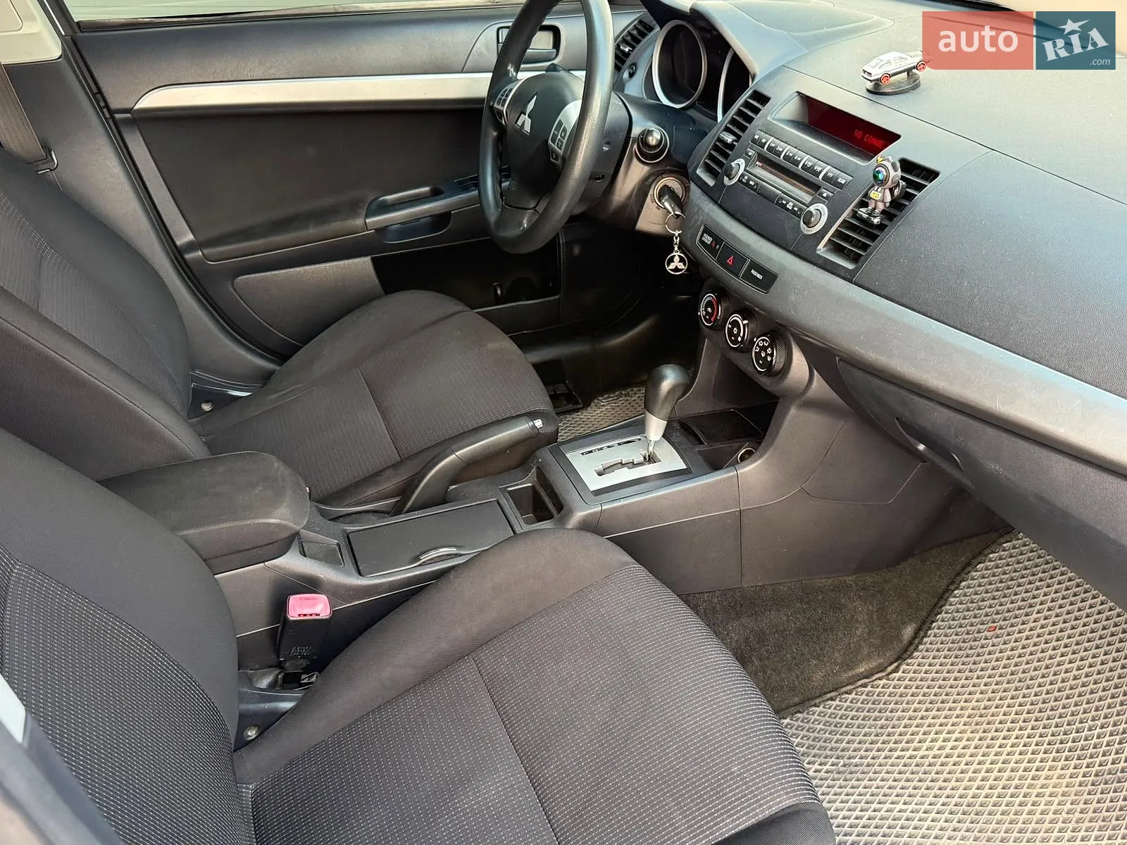 2010 Mitsubishi Lancer - мініатюра 14
