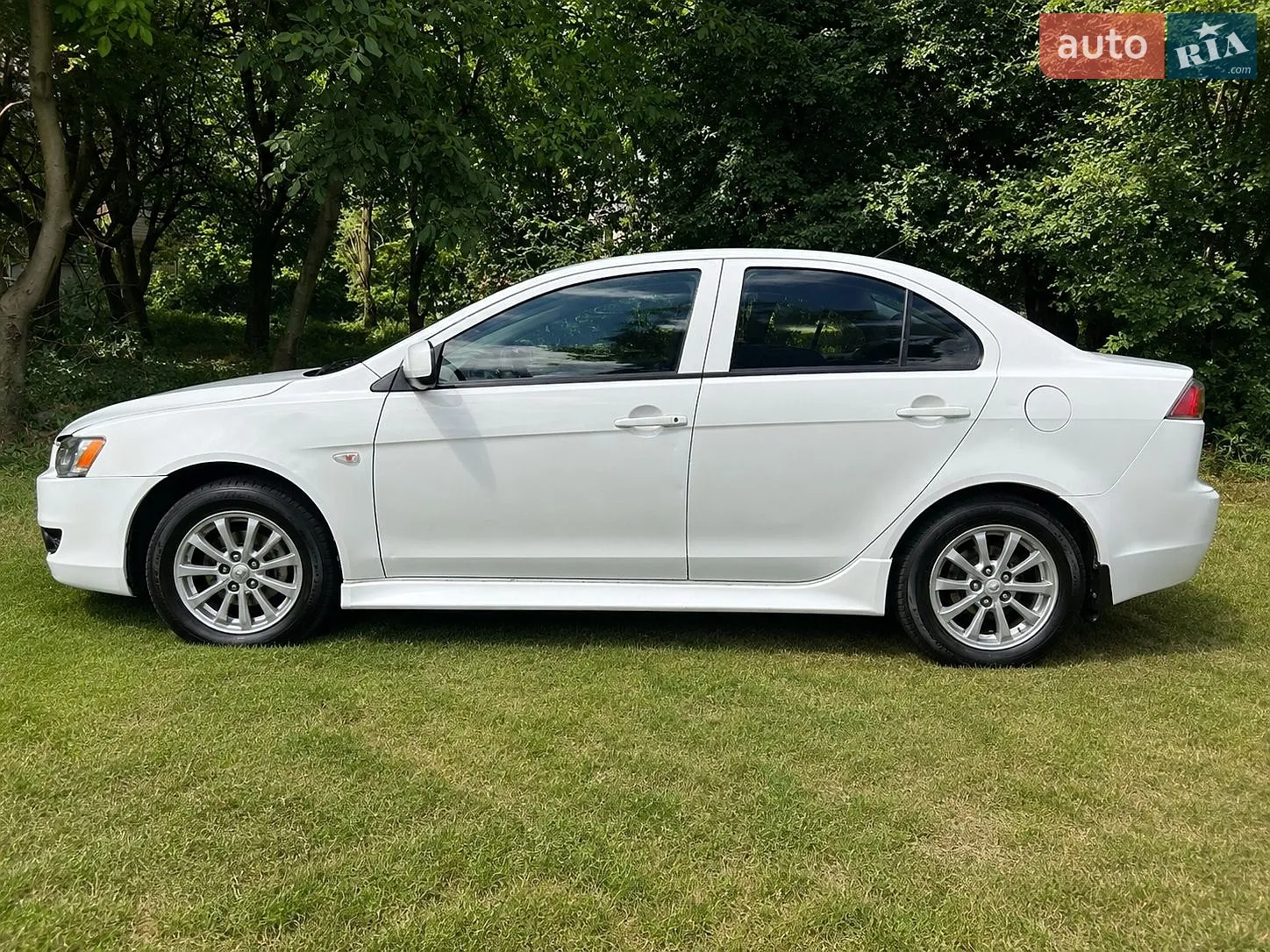 2011 Mitsubishi Lancer - мініатюра 10