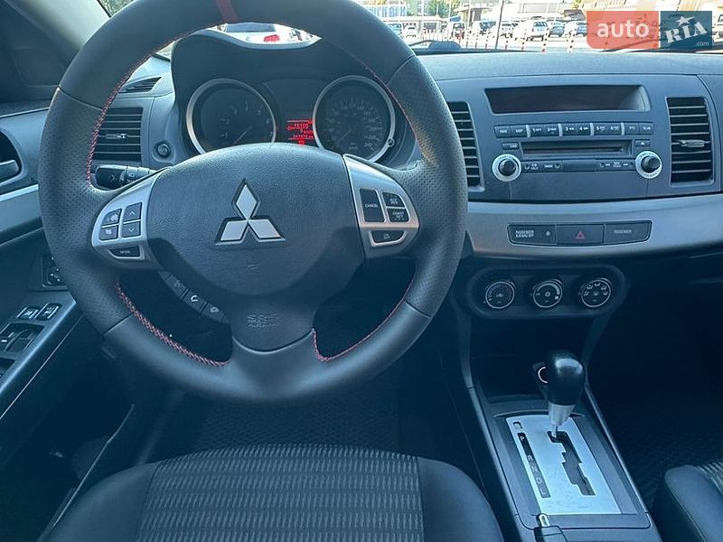 Седан Mitsubishi Lancer 2013 в Черкассах