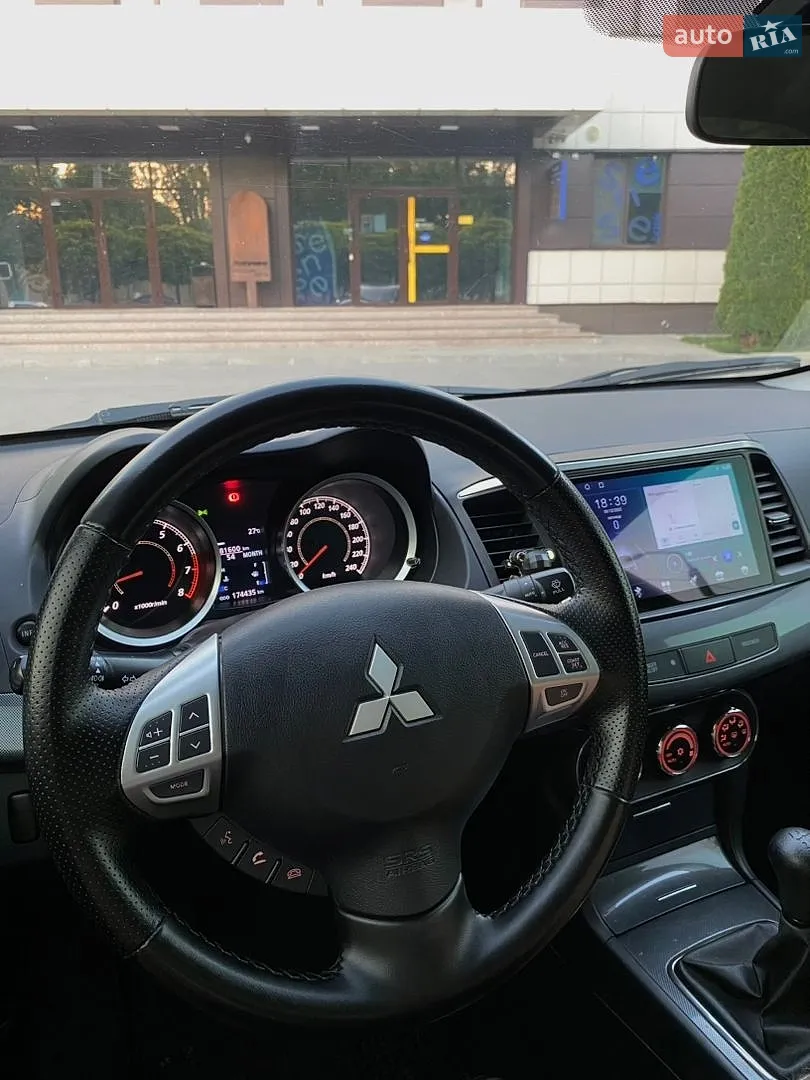 2011 Mitsubishi Lancer - мініатюра 13