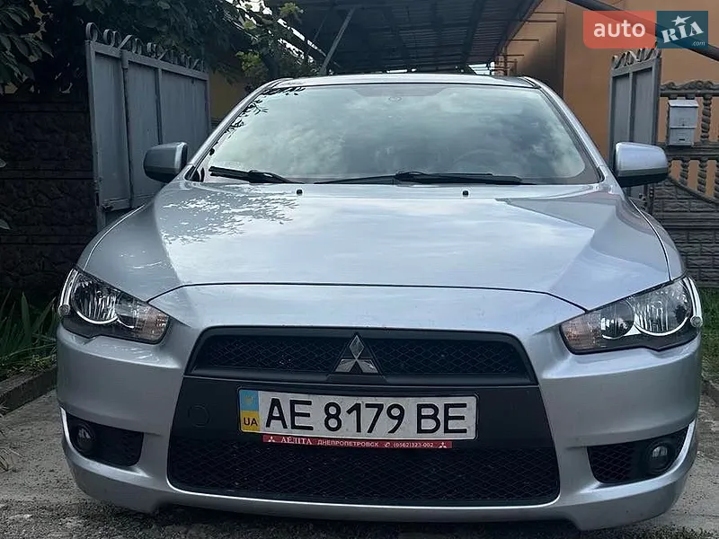 Mitsubishi Lancer