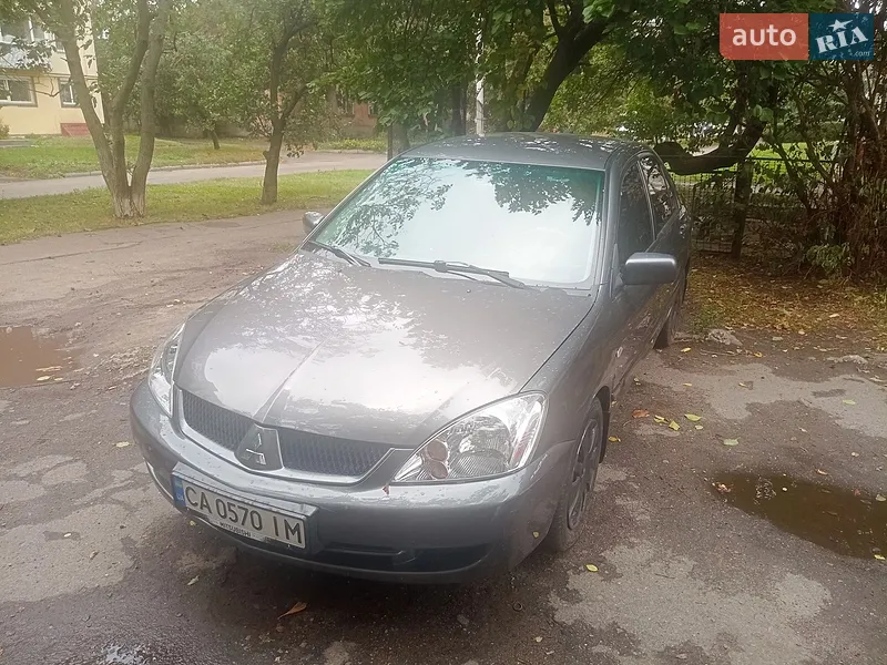 Mitsubishi Lancer