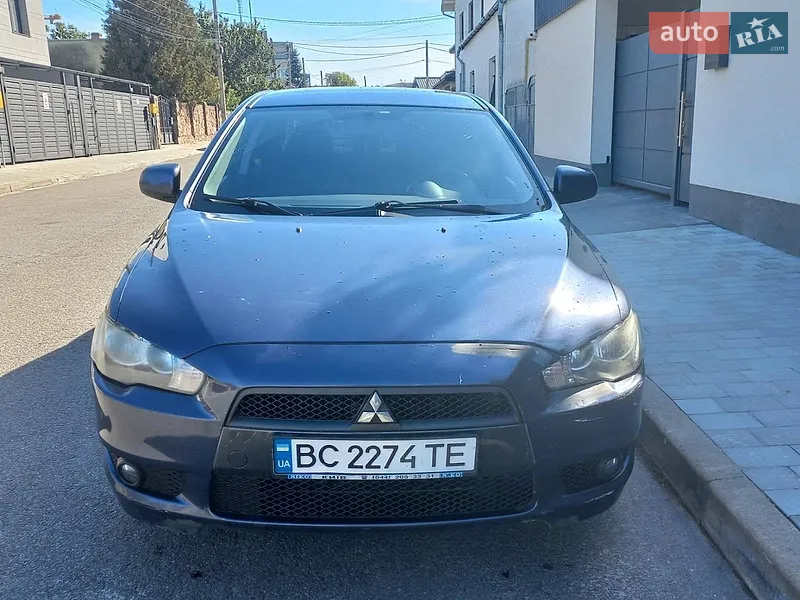 Mitsubishi Lancer