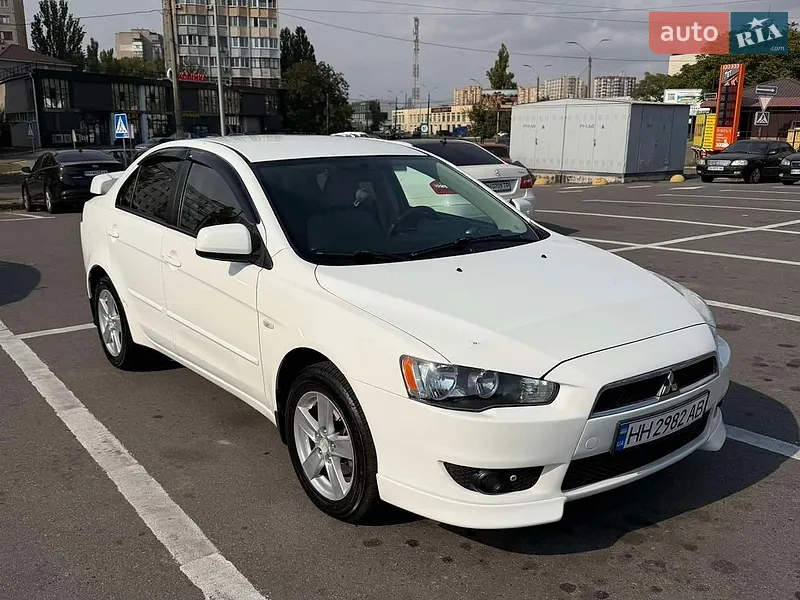 Mitsubishi Lancer