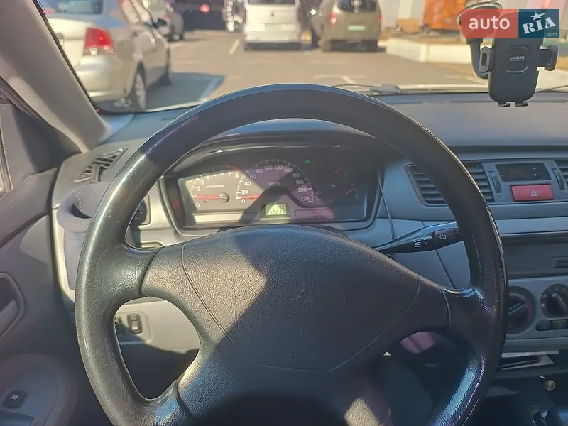 Mitsubishi Lancer