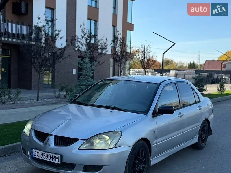 Mitsubishi Lancer