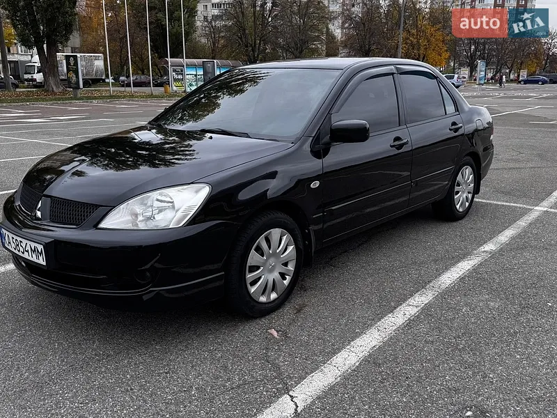 Mitsubishi Lancer