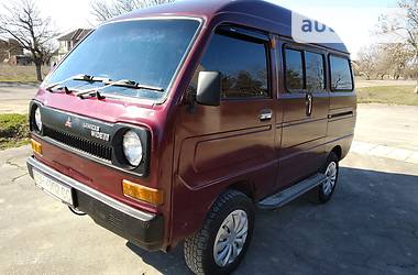 Минивэн Mitsubishi Minicab 1980 в 