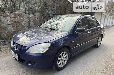 Седан Mitsubishi Mirage 2004 в 